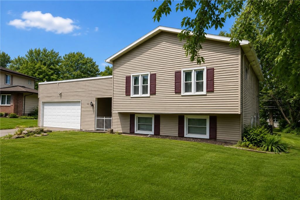 72 Cherry Creek Lane, Greece, NY 14626