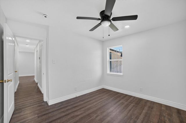 5137 E Berry Street, Fort Worth, TX 76119