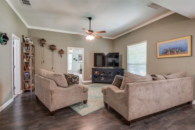 411 E Ross Street, Waxahachie, TX 75165