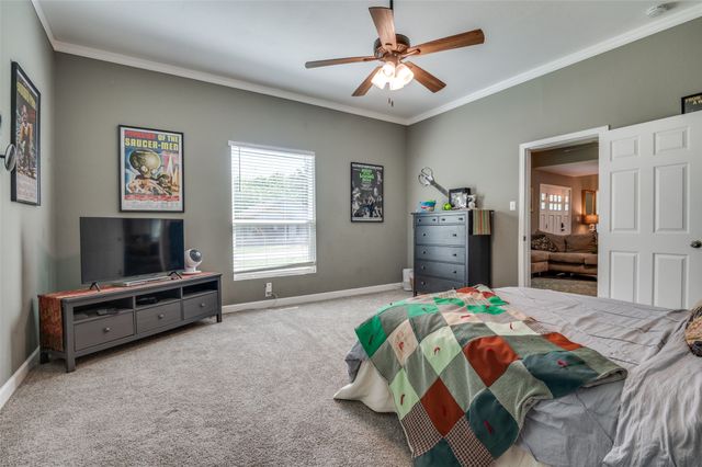 411 E Ross Street, Waxahachie, TX 75165