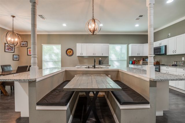 411 E Ross Street, Waxahachie, TX 75165