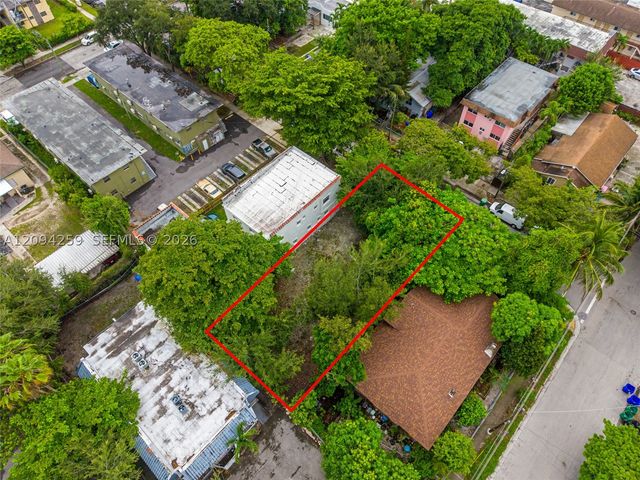 337 11 ave, Miami, FL 33128