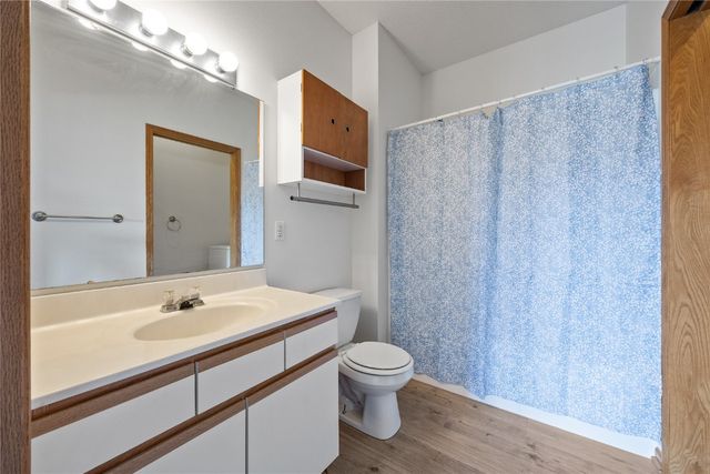 250 Cimarron Drive NE 309, Hiawatha, IA 52233