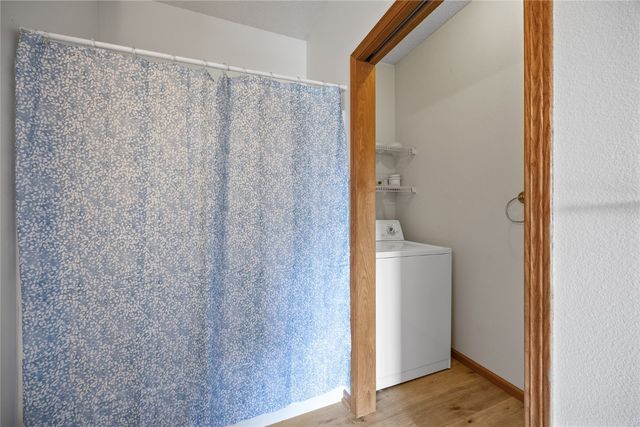 250 Cimarron Drive NE 309, Hiawatha, IA 52233