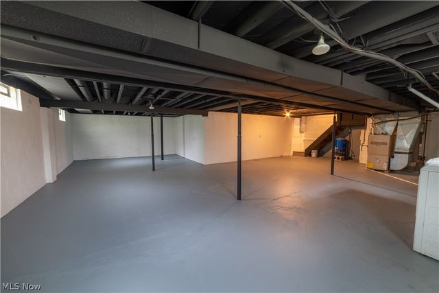 2407 Northview Drive, Cortland, OH 44410
