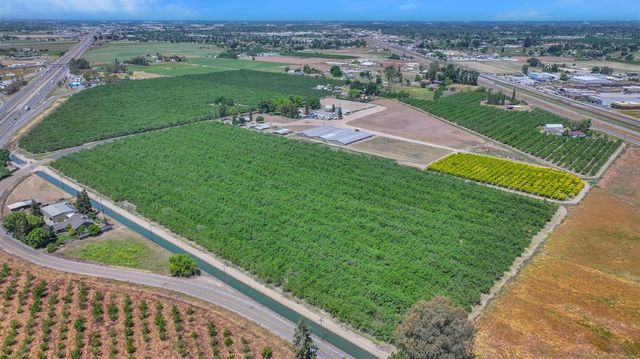 2901 Youngstown Rd, Turlock, CA 95380