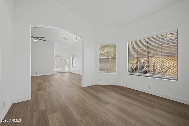8868 W Laurel Lane, Peoria, AZ 85345