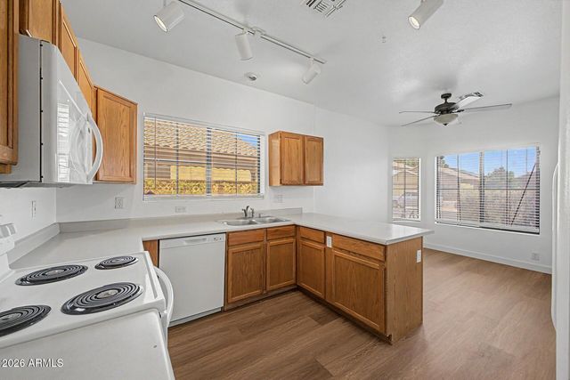 8868 W Laurel Lane, Peoria, AZ 85345