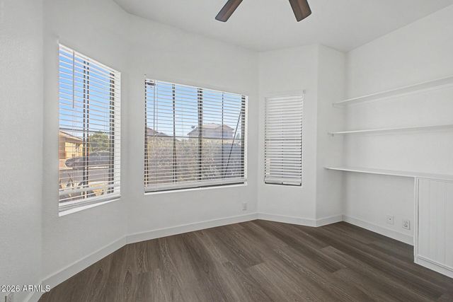 8868 W Laurel Lane, Peoria, AZ 85345