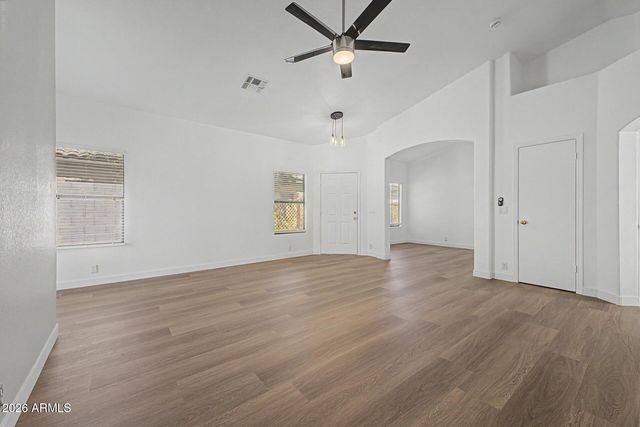 8868 W Laurel Lane, Peoria, AZ 85345