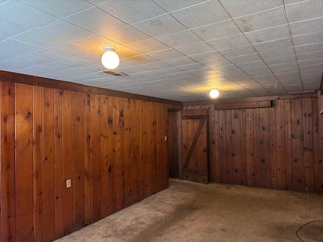 2516 Collins Rd, Churchill Boro, PA 15235