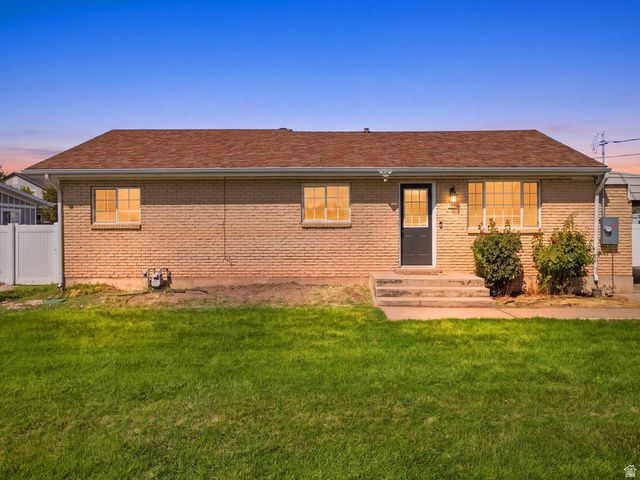 1548 W 2700 S, Syracuse, UT 84075