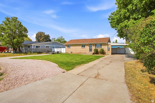 1548 W 2700 S, Syracuse, UT 84075
