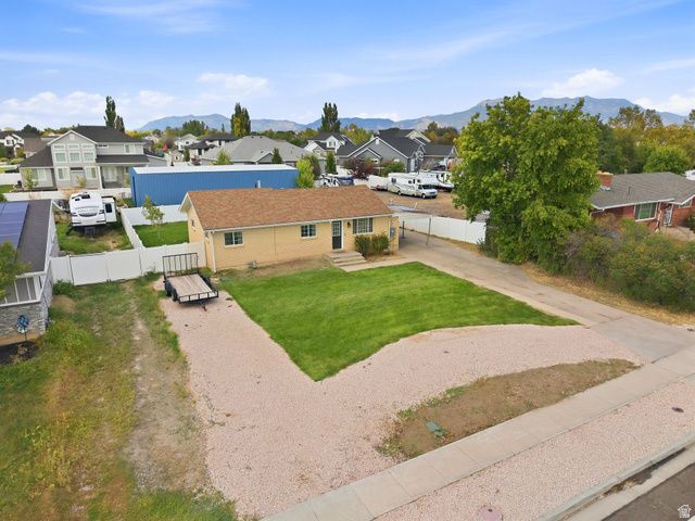 1548 W 2700 S, Syracuse, UT 84075
