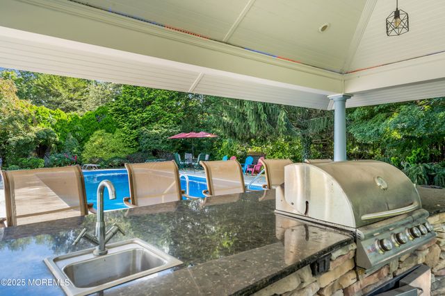 94 Rolling Hills Court, Toms River, NJ 08755
