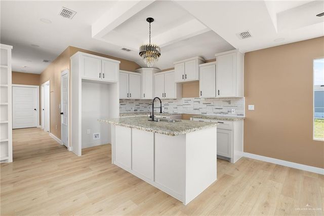 512 Amalia Avenue, Edinburg, TX 78542