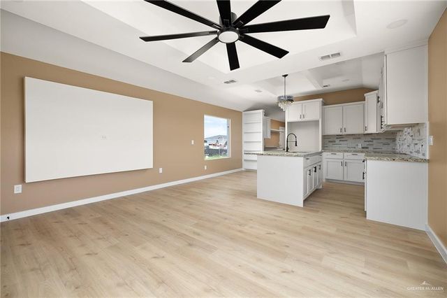 512 Amalia Avenue, Edinburg, TX 78542