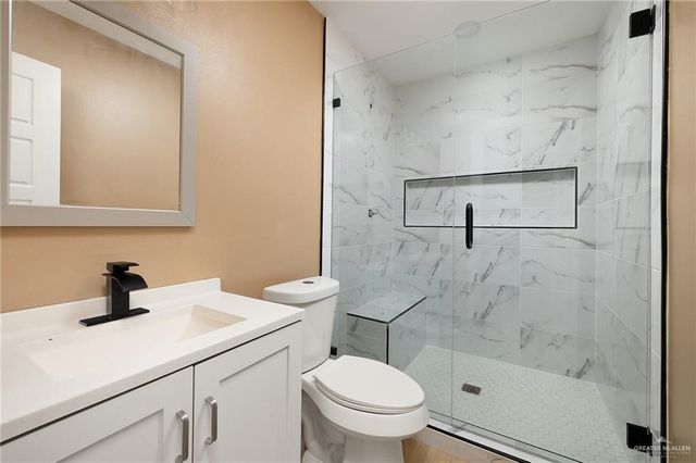 512 Amalia Avenue, Edinburg, TX 78542