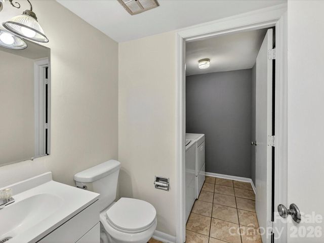 7924 Shady Oak Trail 234, Charlotte, NC 28210