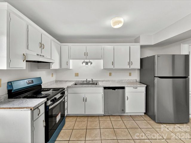 7924 Shady Oak Trail 234, Charlotte, NC 28210