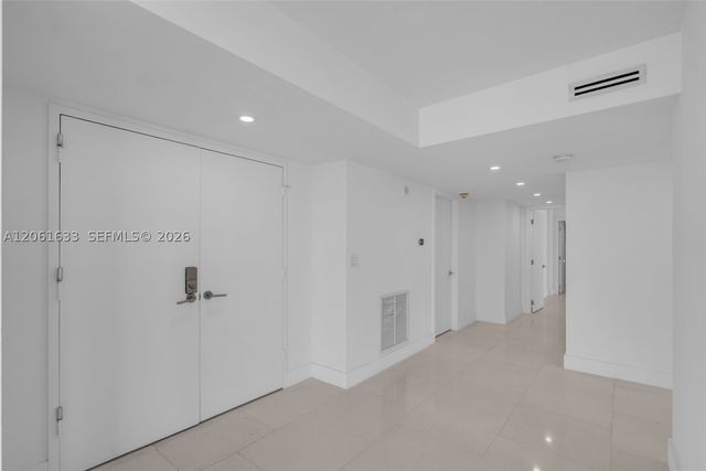 881 Ocean Dr 7H, Key Biscayne, FL 33149