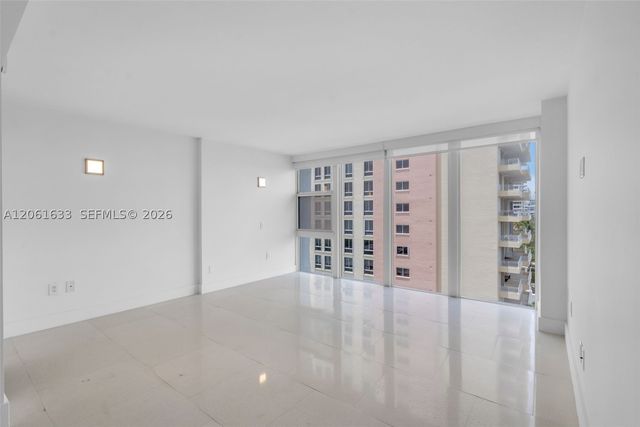 881 Ocean Dr 7H, Key Biscayne, FL 33149