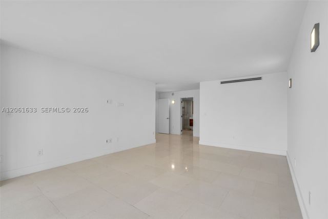 881 Ocean Dr 7H, Key Biscayne, FL 33149