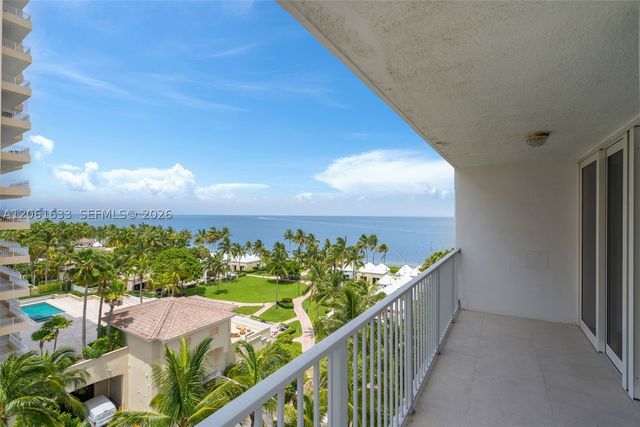 881 Ocean Dr 7H, Key Biscayne, FL 33149