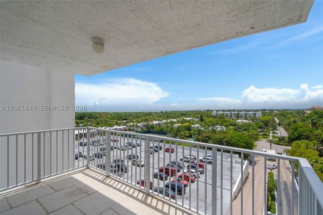 881 Ocean Dr 7H, Key Biscayne, FL 33149