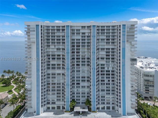 881 Ocean Dr 7H, Key Biscayne, FL 33149