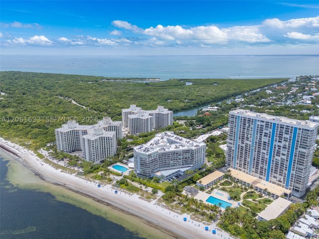 881 Ocean Dr 7H, Key Biscayne, FL 33149