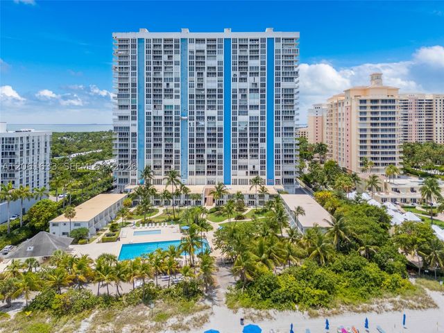 881 Ocean Dr 7H, Key Biscayne, FL 33149