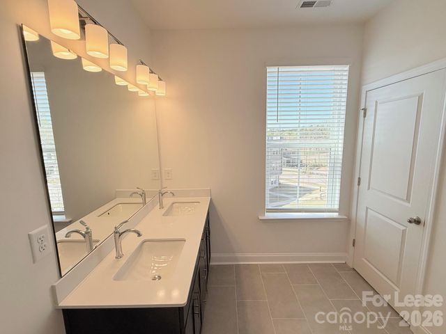 3212 Drift Street, Charlotte, NC 28278