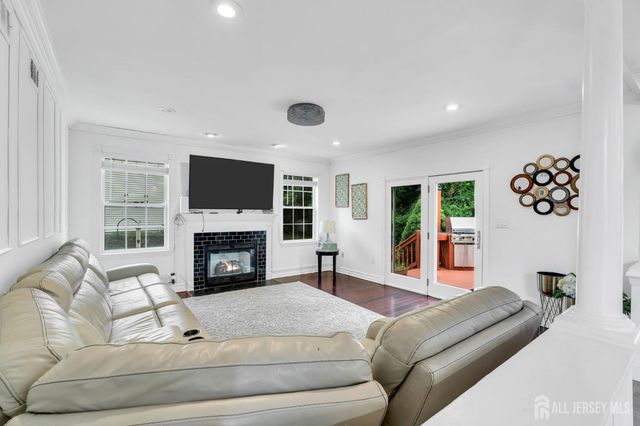 54 WINDING BROOK Drive, Old Bridge, NJ 07747