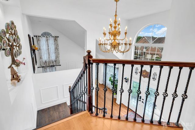 54 WINDING BROOK Drive, Old Bridge, NJ 07747