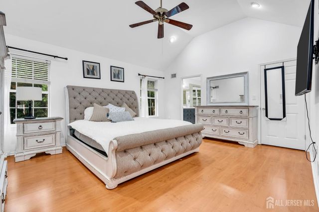 54 WINDING BROOK Drive, Old Bridge, NJ 07747