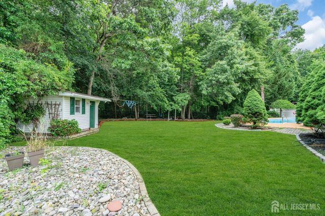 54 WINDING BROOK Drive, Old Bridge, NJ 07747