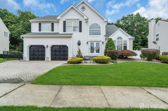 54 WINDING BROOK Drive, Old Bridge, NJ 07747