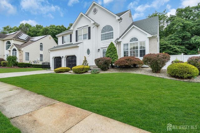 54 WINDING BROOK Drive, Old Bridge, NJ 07747