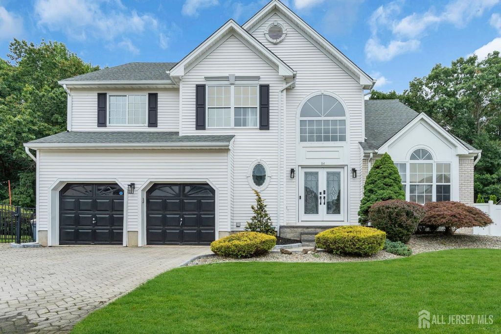 54 WINDING BROOK Drive, Old Bridge, NJ 07747