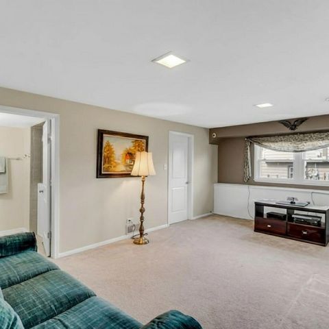 9323 Belmont Avenue, St. John, IN 46373