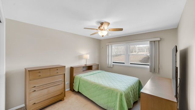 9323 Belmont Avenue, St. John, IN 46373