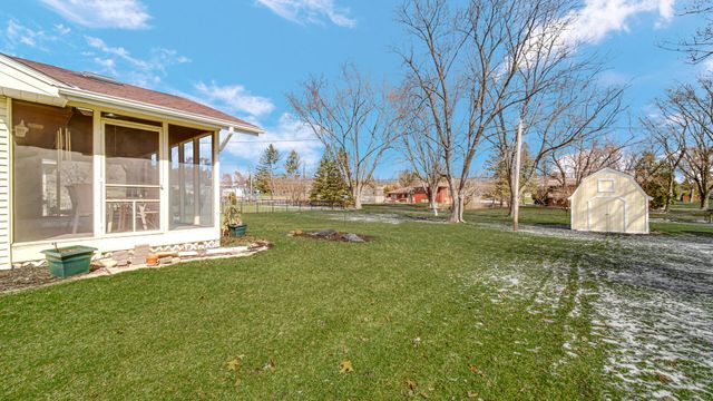 9323 Belmont Avenue, St. John, IN 46373