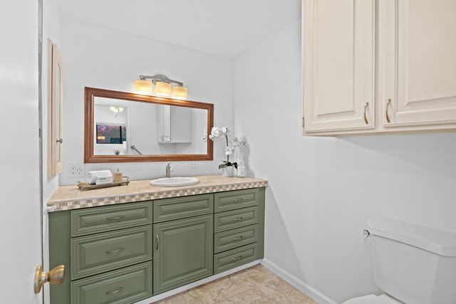 2765 N Cerritos Road, Palm Springs, CA 92262