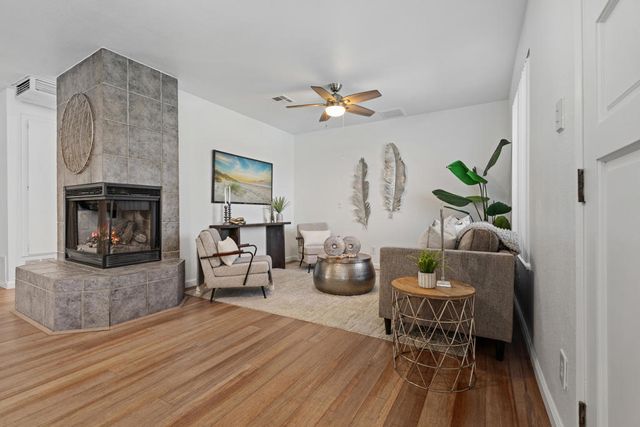 2765 N Cerritos Road, Palm Springs, CA 92262