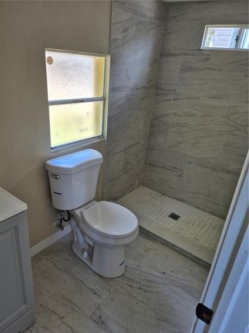 5680 28TH STREET N L2, St Petersburg, FL 33714