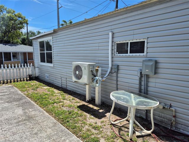 5680 28TH STREET N L2, St Petersburg, FL 33714