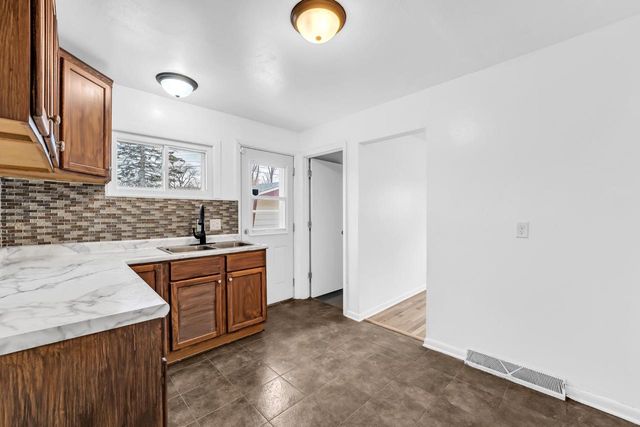 3731 St Andrews BOULEVARD, Racine, WI 53405