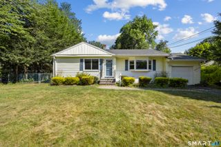 46 East Maxwell Drive, West Hartford, CT 06107