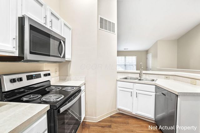 4890 Aspen Pine Boulevard, Dublin, OH 43016